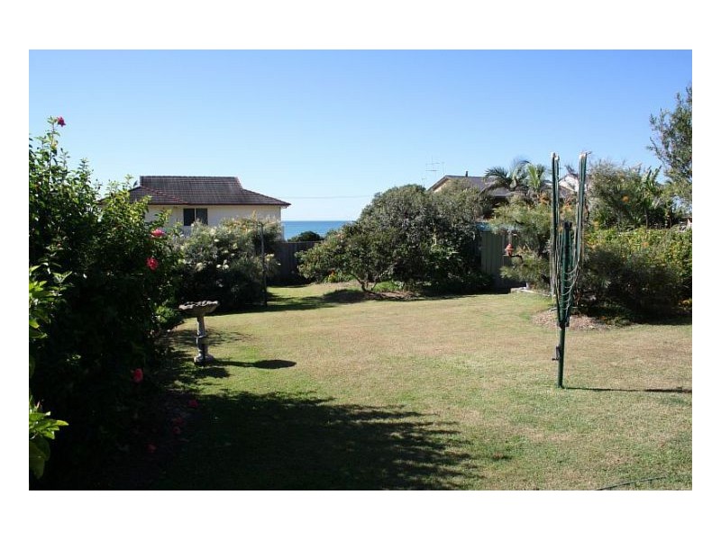 30 Ocean Drive, Wallabi Point NSW 2430