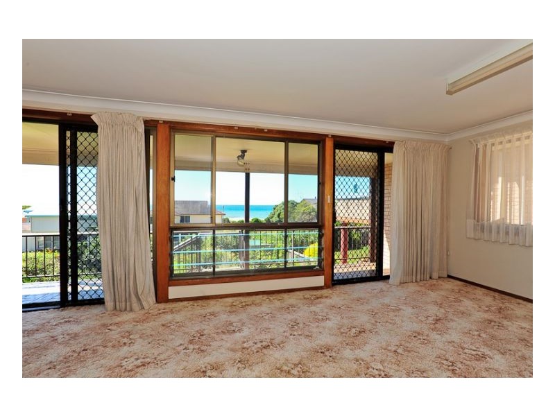 30 Ocean Drive, Wallabi Point NSW 2430