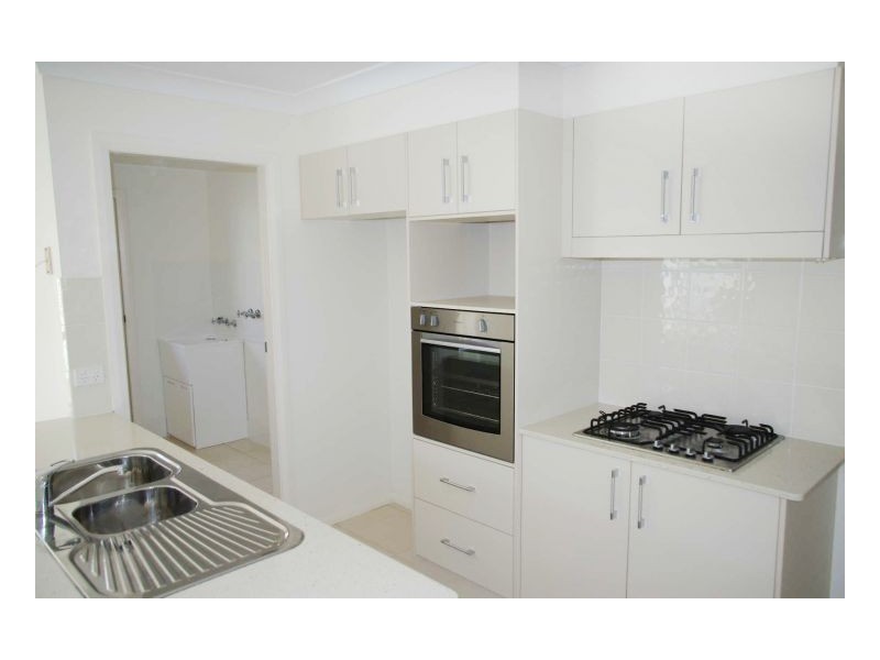 1 Marlin Court, Old Bar NSW 2430