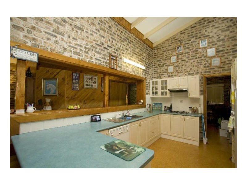 138 Manning Point Road, Old Bar NSW 2430