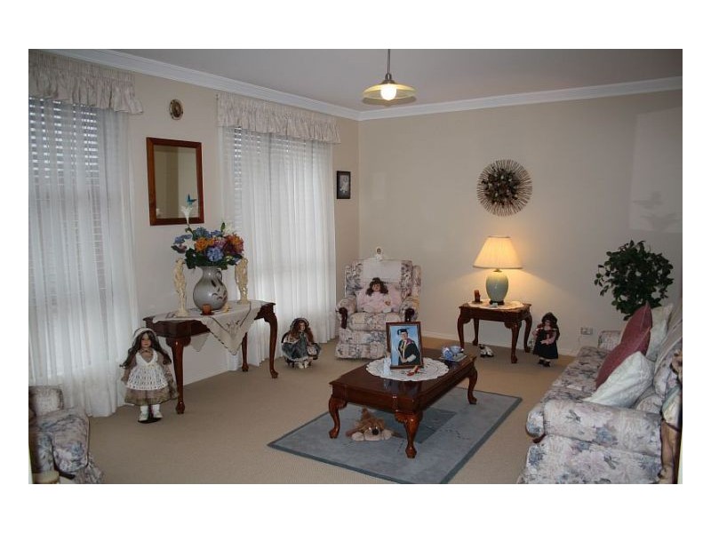 8 Sturt Place, Taree NSW 2430