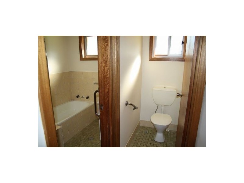 57 Warwiba Road, Old Bar NSW 2430