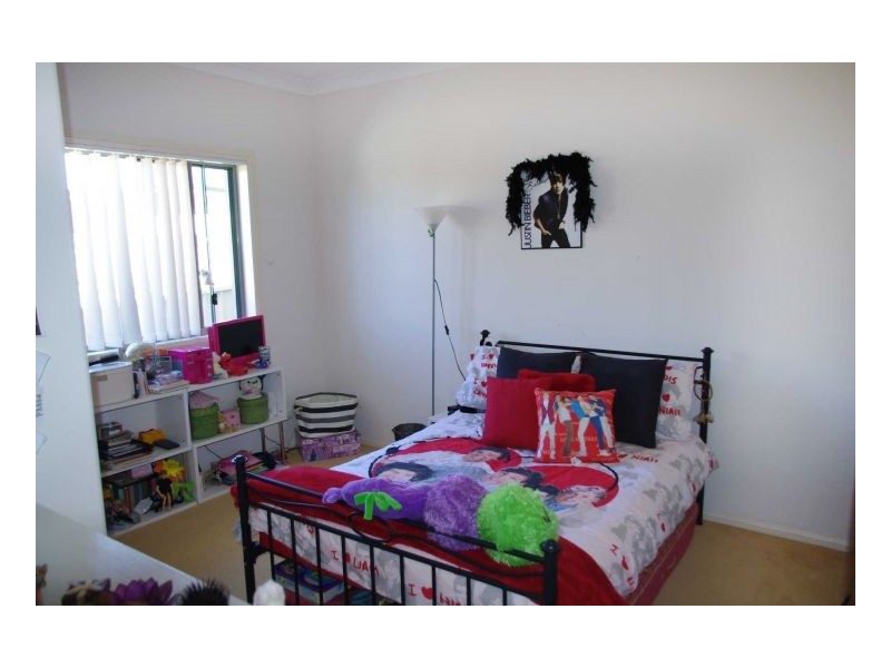 18 Mistral Pl, Old Bar NSW 2430