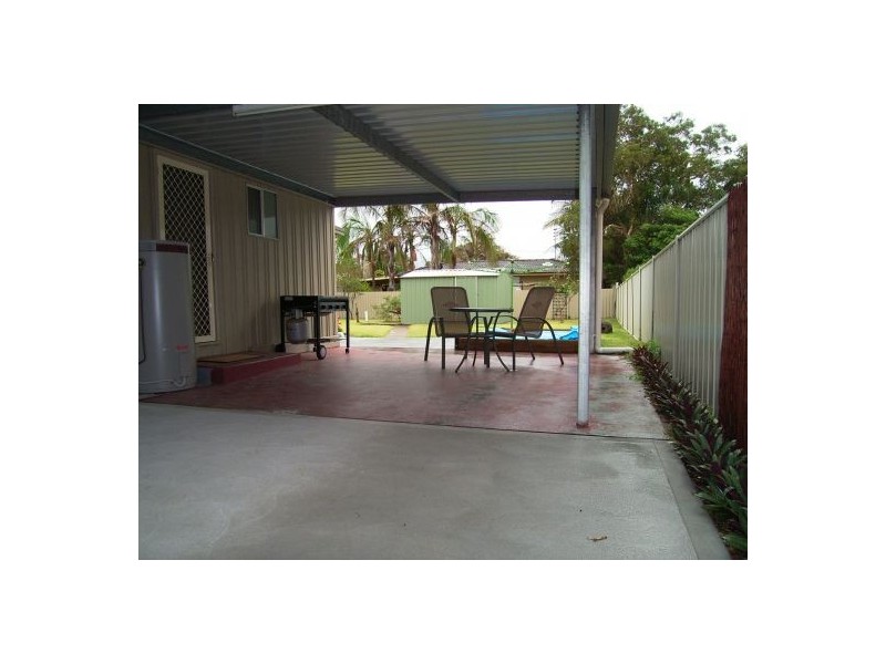 15  Tirriki St, Old Bar NSW 2430