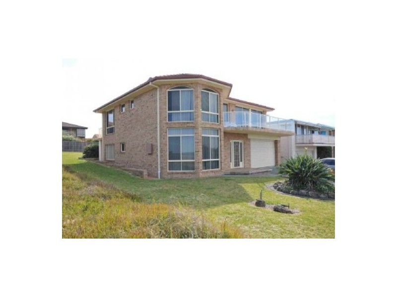 27 Marine Drive, Wallabi Point NSW 2430
