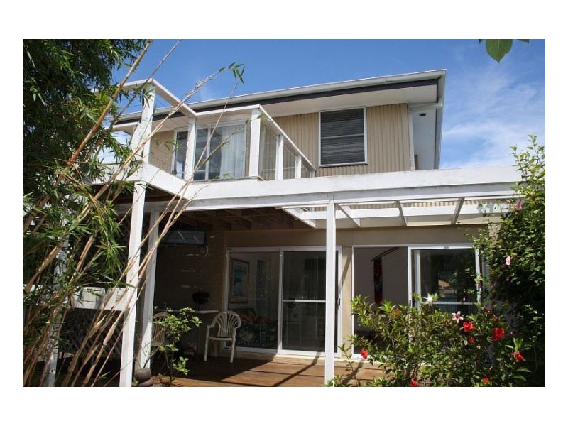 5 Rose Street, Old Bar NSW 2430