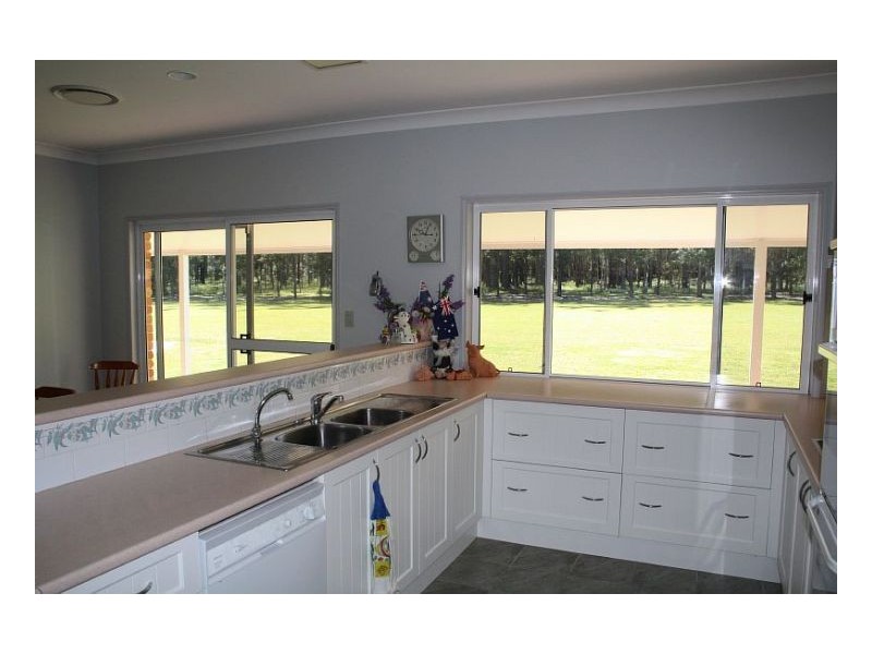 18 Koala Drive, Old Bar NSW 2430