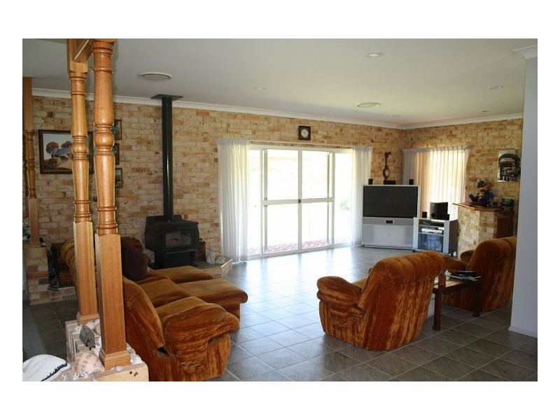 18 Koala Drive, Old Bar NSW 2430