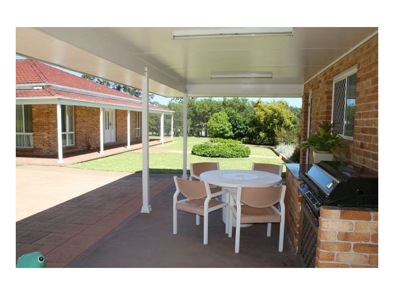 18 Koala Drive, Old Bar NSW 2430