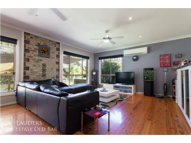 Old Bar NSW 2430