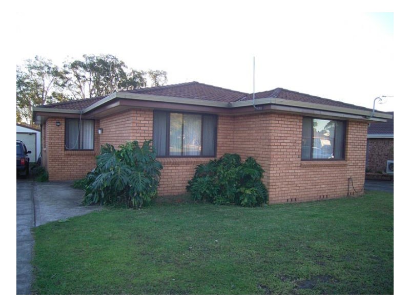 19  Sheppard St, Old Bar NSW 2430