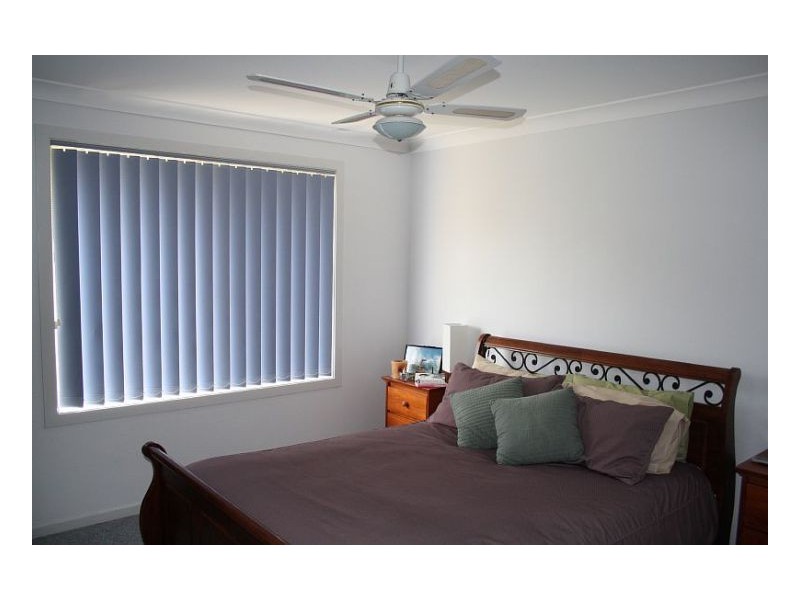 2/10 Mistral Pl, Old Bar NSW 2430