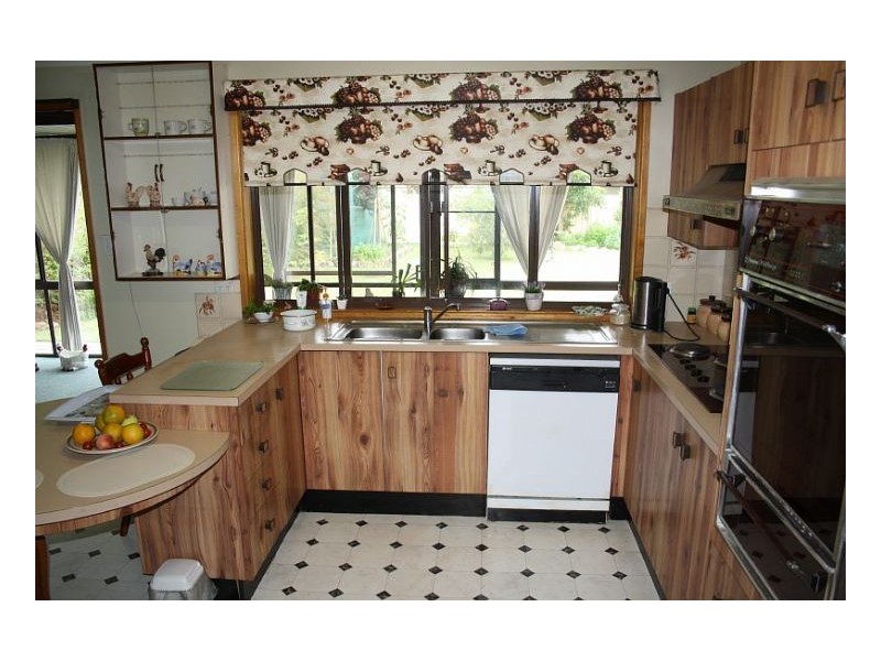 6 Belle Villa Parade, Old Bar NSW 2430