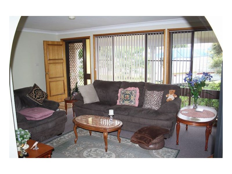 6 Belle Villa Parade, Old Bar NSW 2430