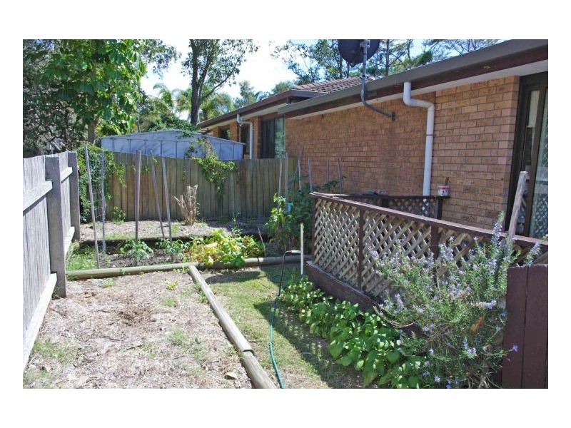 2/25 Clerke Street, Old Bar NSW 2430