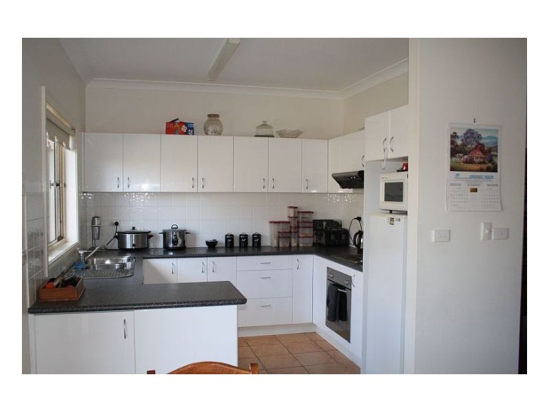 1/2 Ivy Crescent, Old Bar NSW 2430