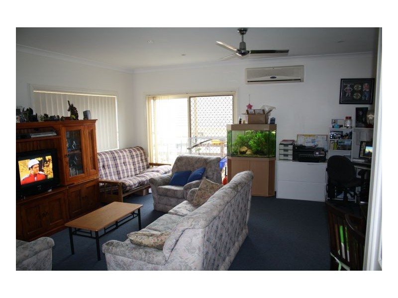 48 Medowie Road, Old Bar NSW 2430