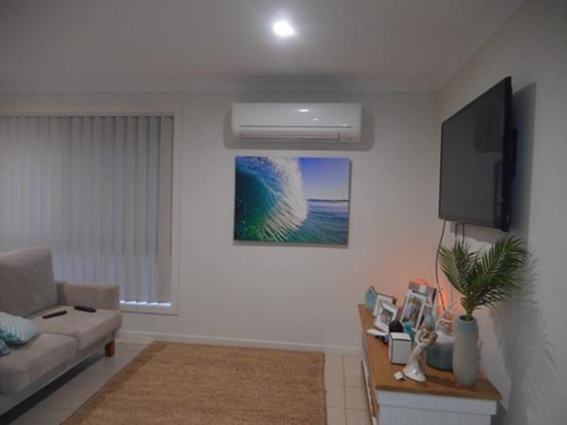 38 Albatross, Old Bar NSW 2430