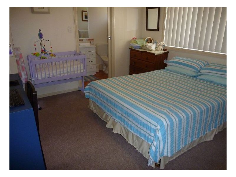 17 Bluehaven Drive, Old Bar NSW 2430