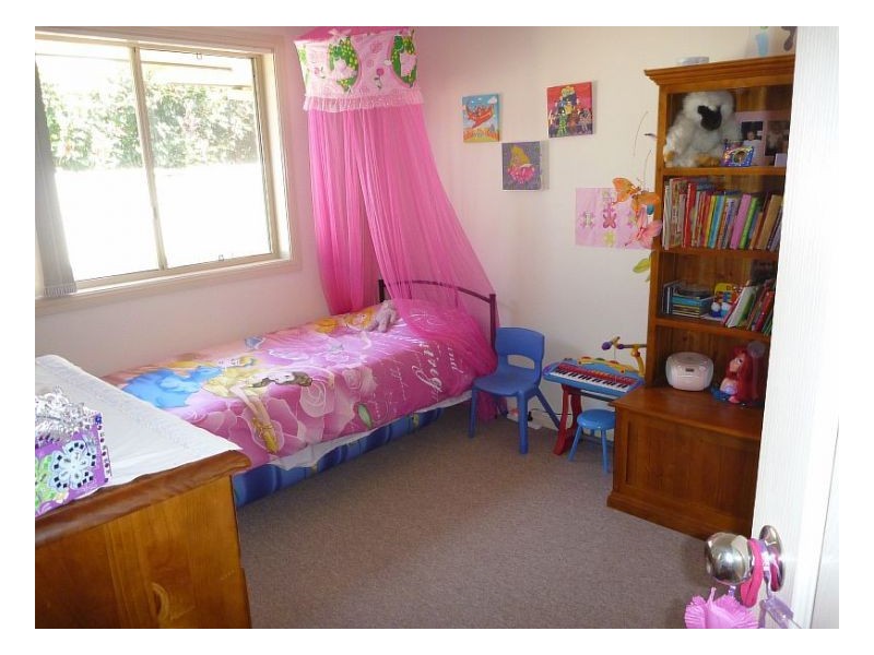 17 Bluehaven Drive, Old Bar NSW 2430