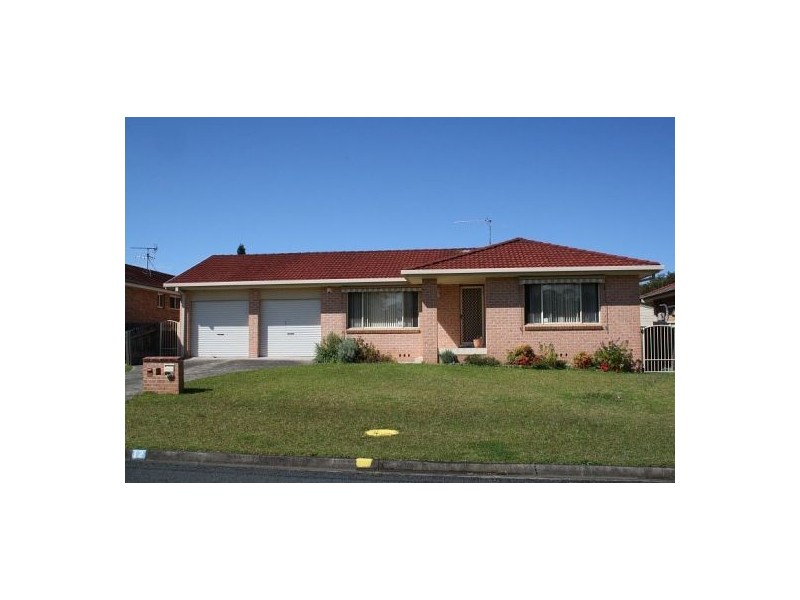 12 Molong Road, Old Bar NSW 2430