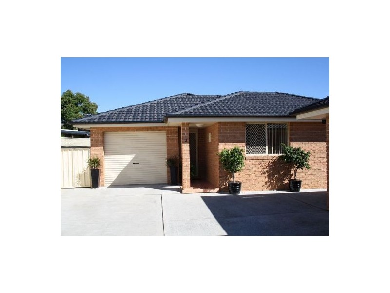 2/8 Ivy Crescent, Old Bar NSW 2430