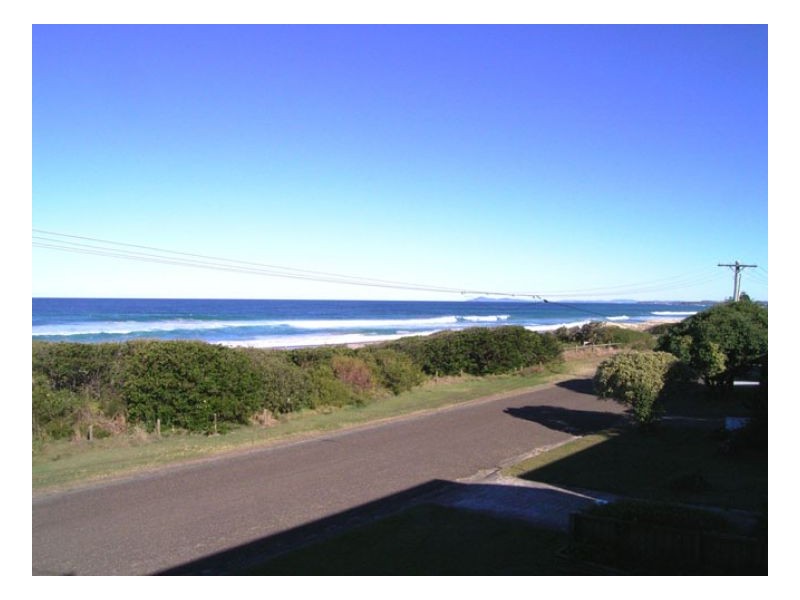 35 Pacific Pde, Old Bar NSW 2430