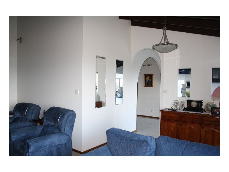 35 Pacific Pde, Old Bar NSW 2430