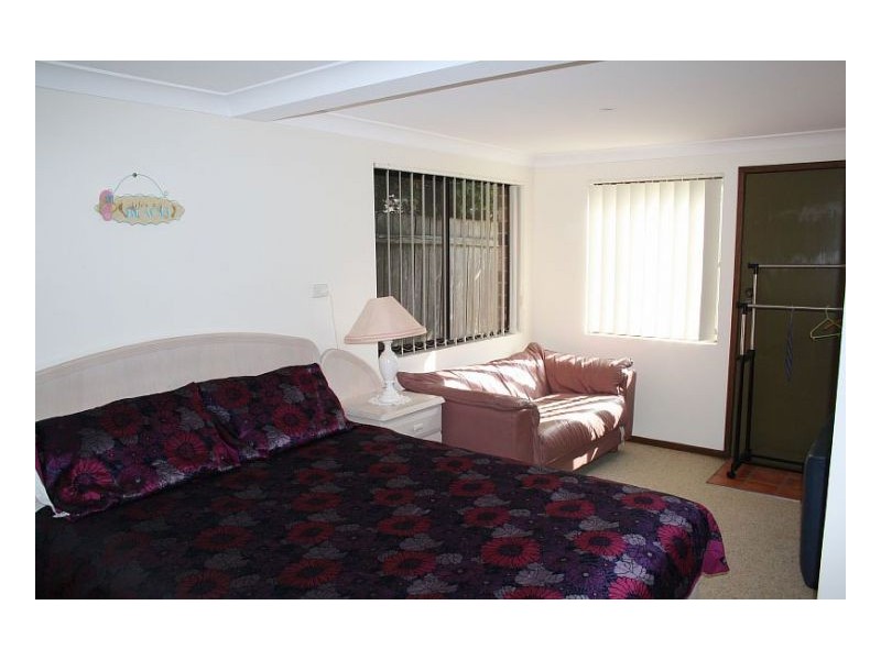 35 Pacific Pde, Old Bar NSW 2430