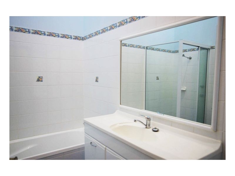 2/19 Mistral Place, Old Bar NSW 2430