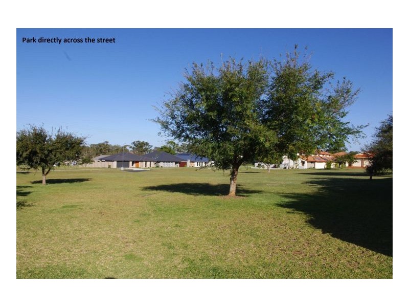 2/19 Mistral Place, Old Bar NSW 2430