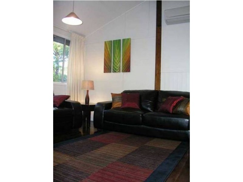 17 Clerke St, Old Bar NSW 2430