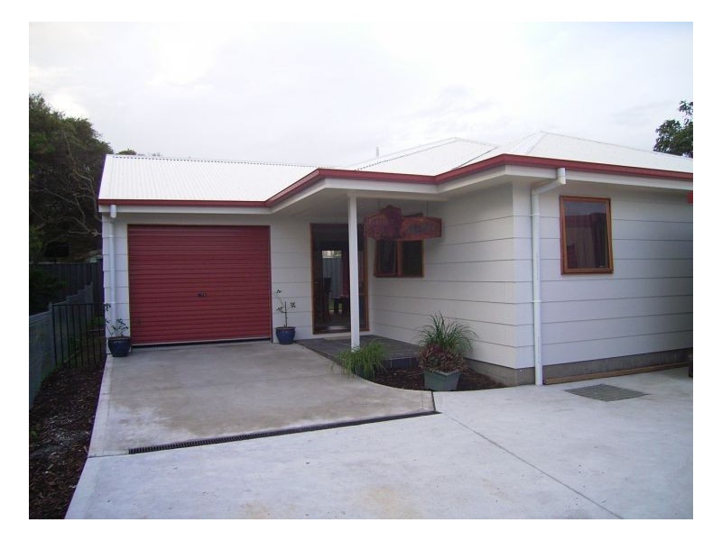 2/9 Clerke Street, Old Bar NSW 2430