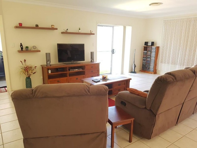 3/6 Bryan St, Old Bar NSW 2430