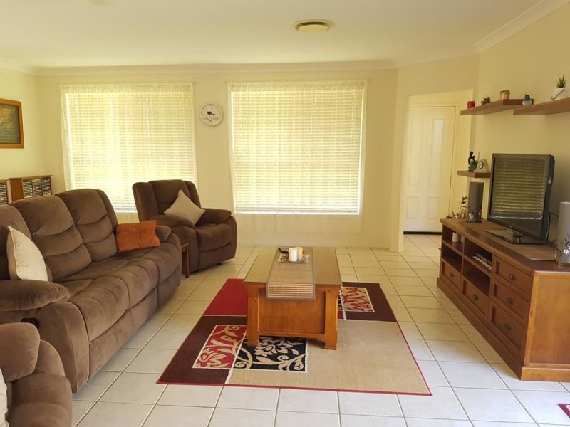 3/6 Bryan St, Old Bar NSW 2430