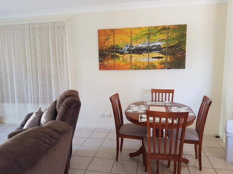 3/6 Bryan St, Old Bar NSW 2430