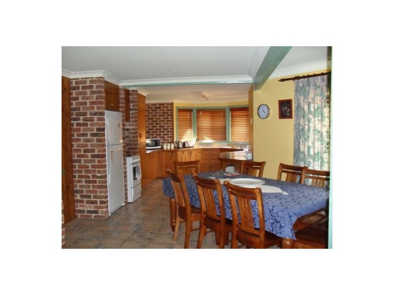 15 Spinnaker Cove, Wallabi Point NSW 2430