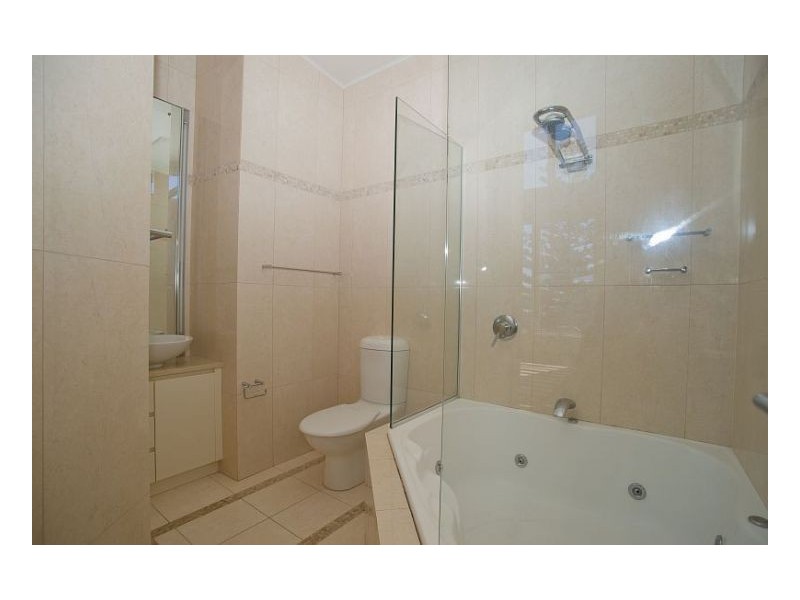 4,4A & 4B/38  Lewis Street, Old Bar NSW 2430