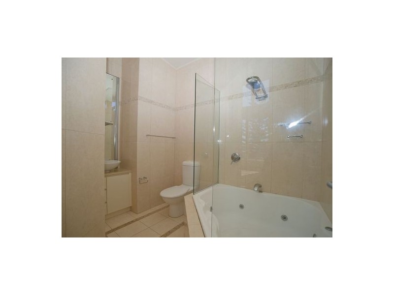 4B/38 Lewis St, Old Bar NSW 2430