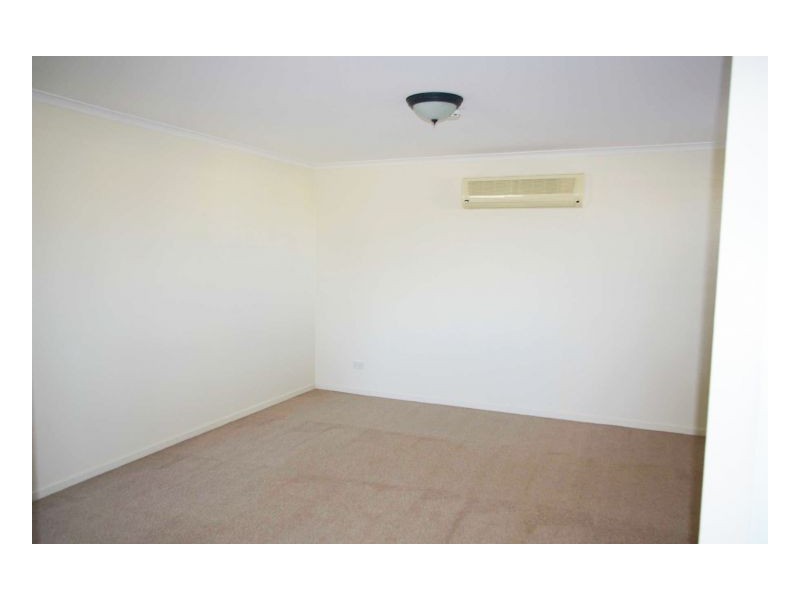 19 Pryor Crescent, Old Bar NSW 2430