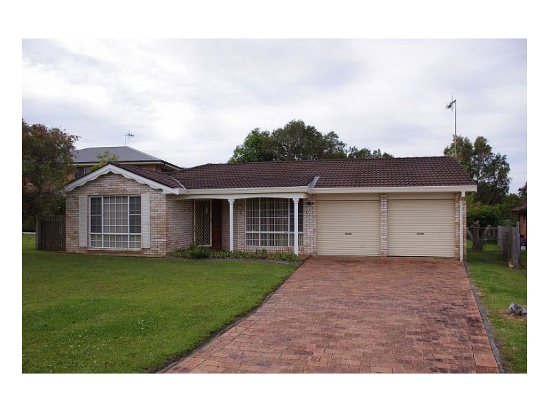 3 Pryor Crescent, Old Bar NSW 2430