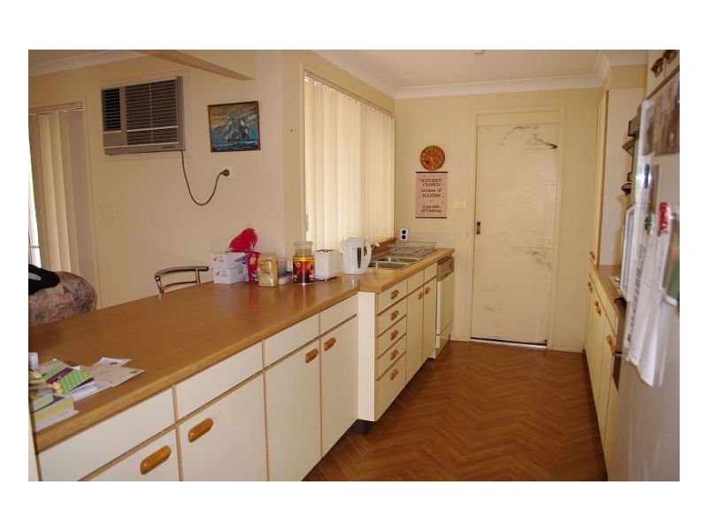 3 Pryor Crescent, Old Bar NSW 2430