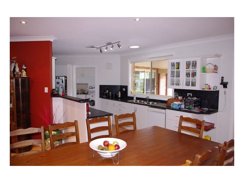 16 South Heron Road, Old Bar NSW 2430