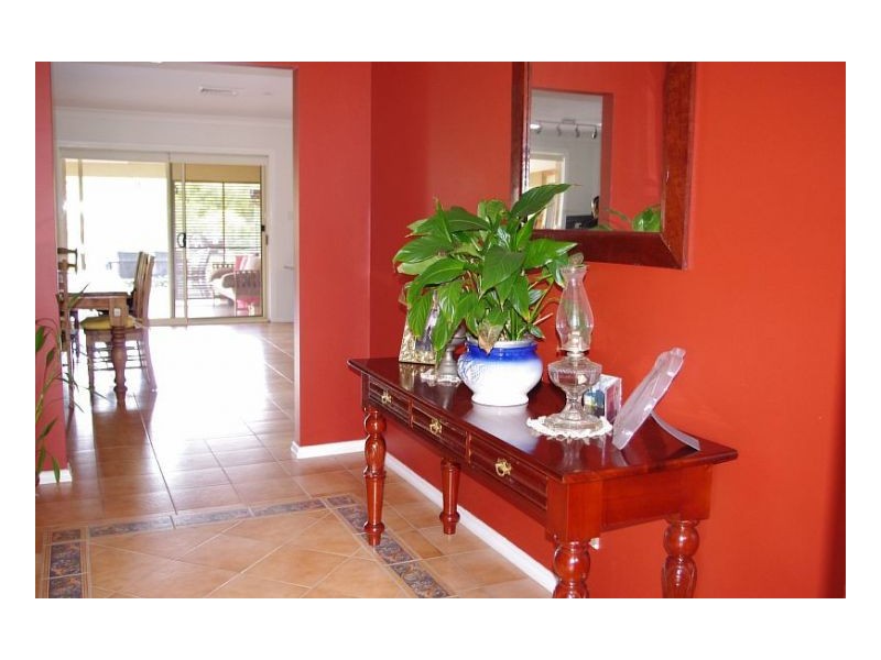 16 South Heron Road, Old Bar NSW 2430