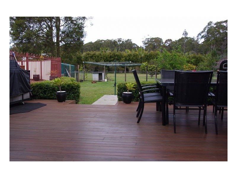 16 South Heron Road, Old Bar NSW 2430