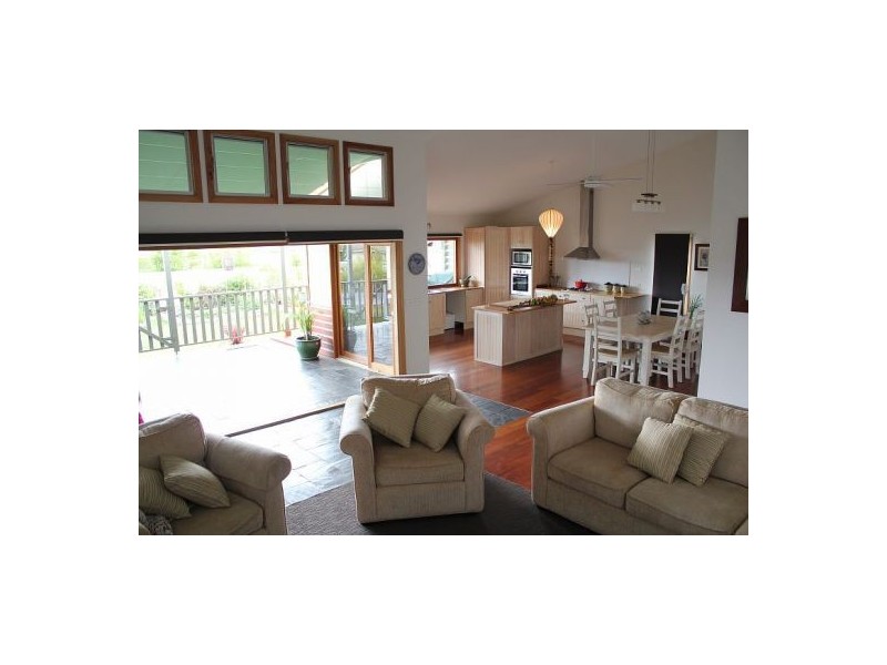 3 Flagtail Avenue, Old Bar NSW 2430