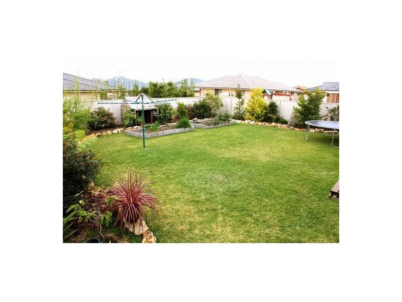 3 Flagtail Avenue, Old Bar NSW 2430