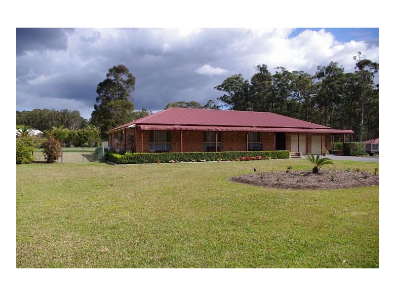 16 South Heron Rd, Old Bar NSW 2430