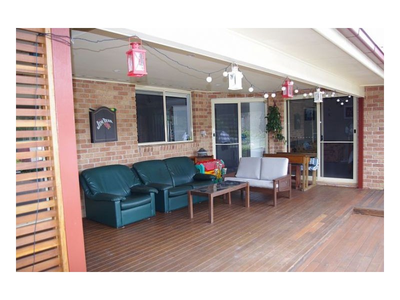 16 South Heron Rd, Old Bar NSW 2430