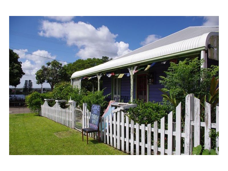 2 Commerce Street, Taree NSW 2430